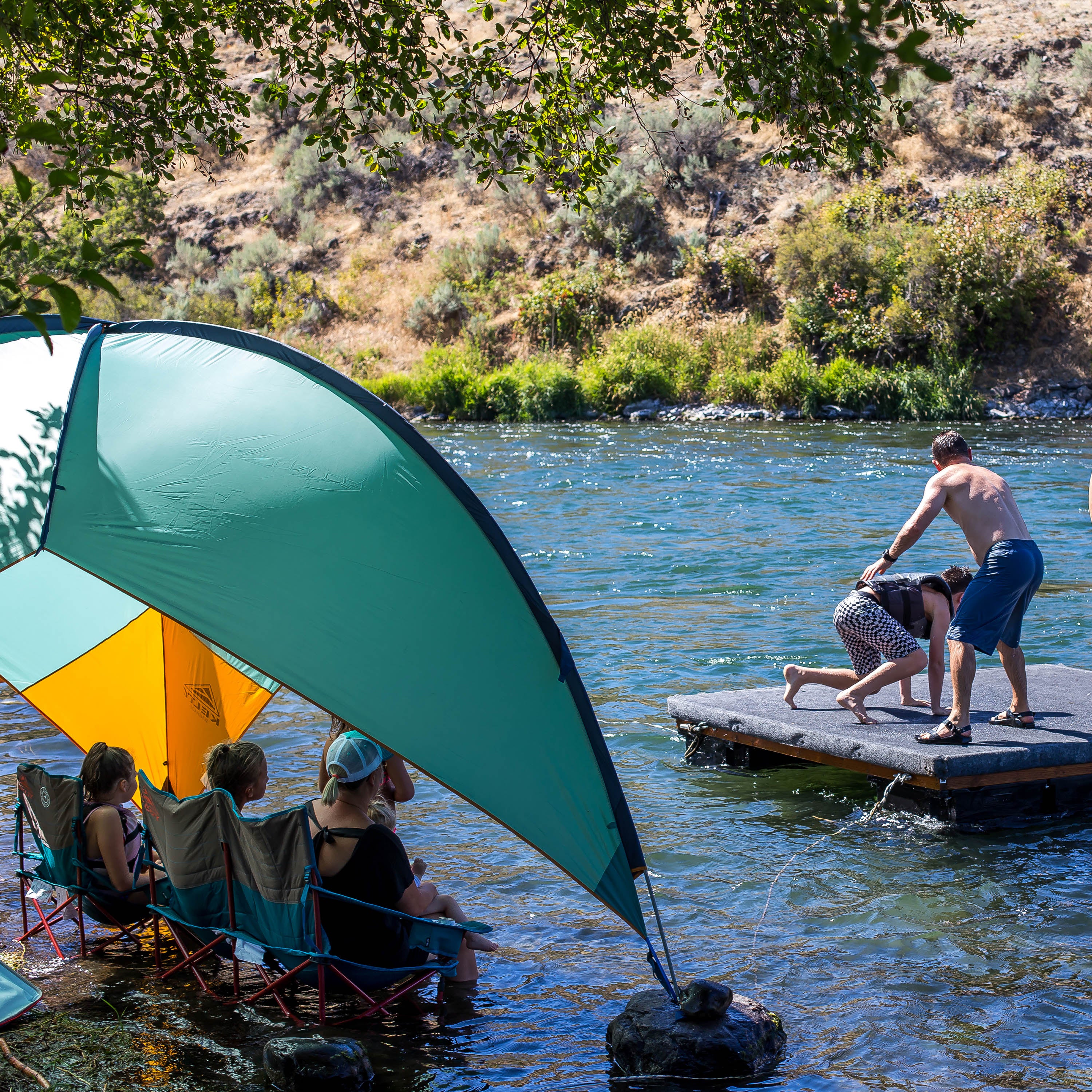 Kelty Sunshade With Side Wall - FERAL