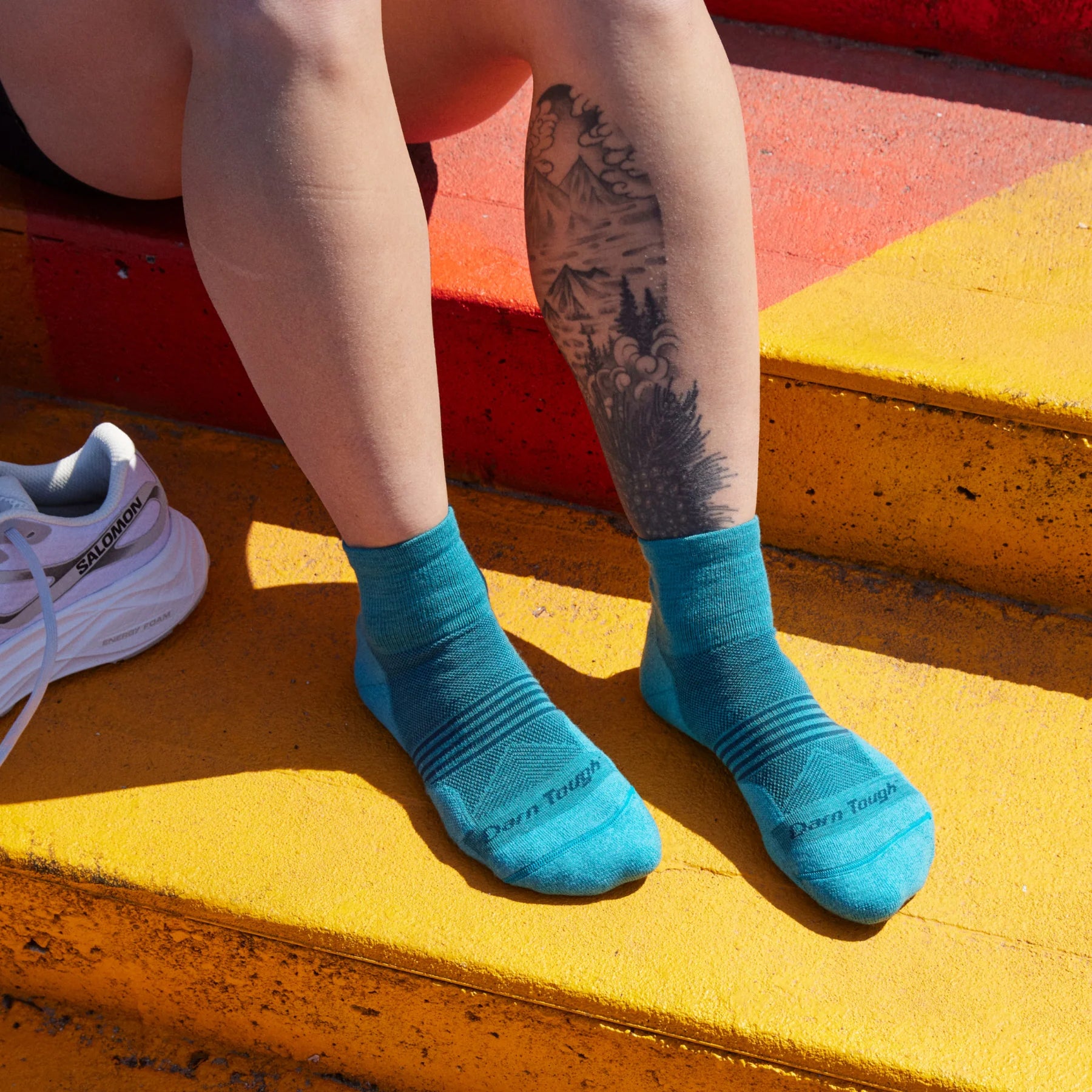 Darn Tough Women's Element Quarter Lightweight w' Cushion Running Socks - FERAL