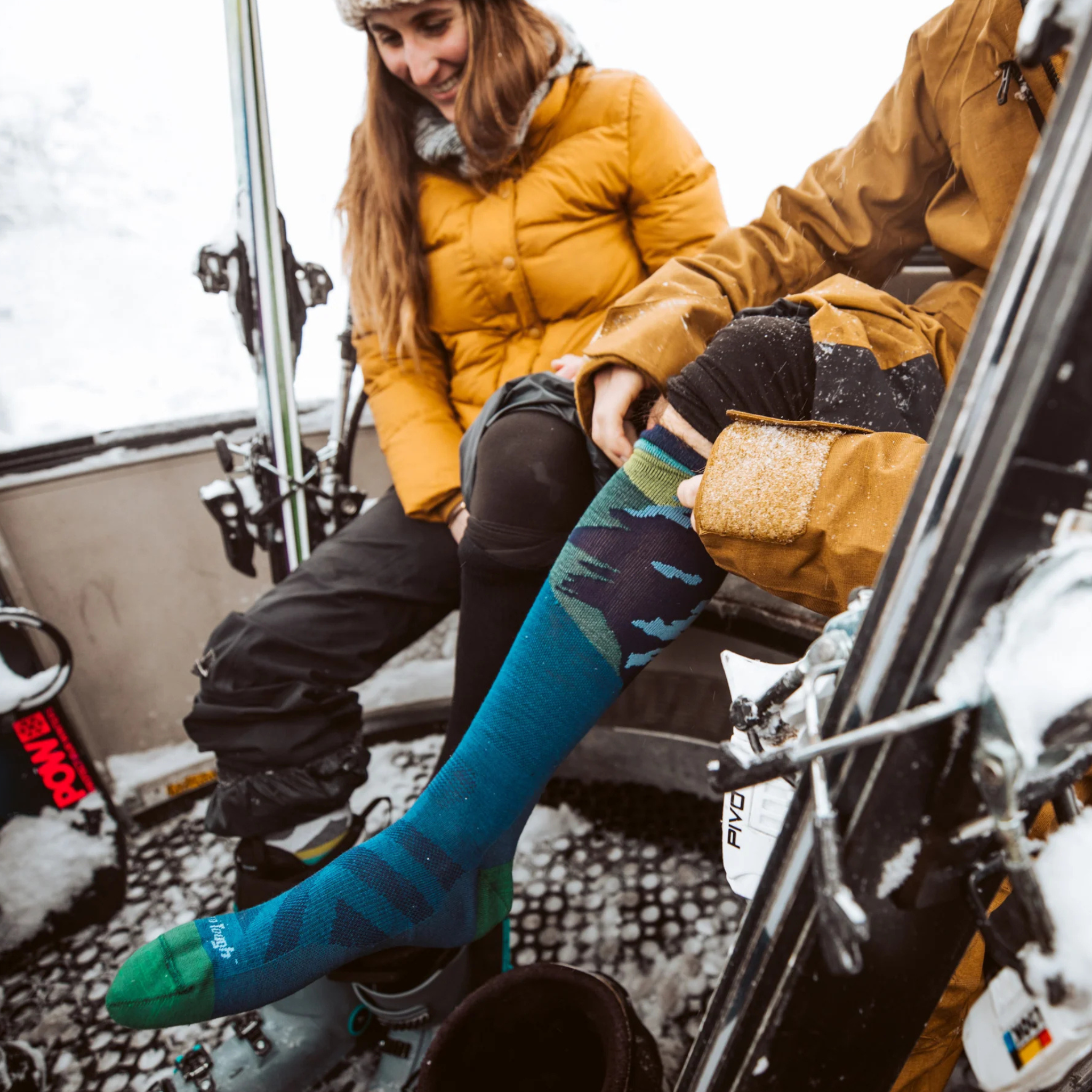 Darn Tough Men's Solstice Over-the-Calf Lightweight Ski Socks - FERAL