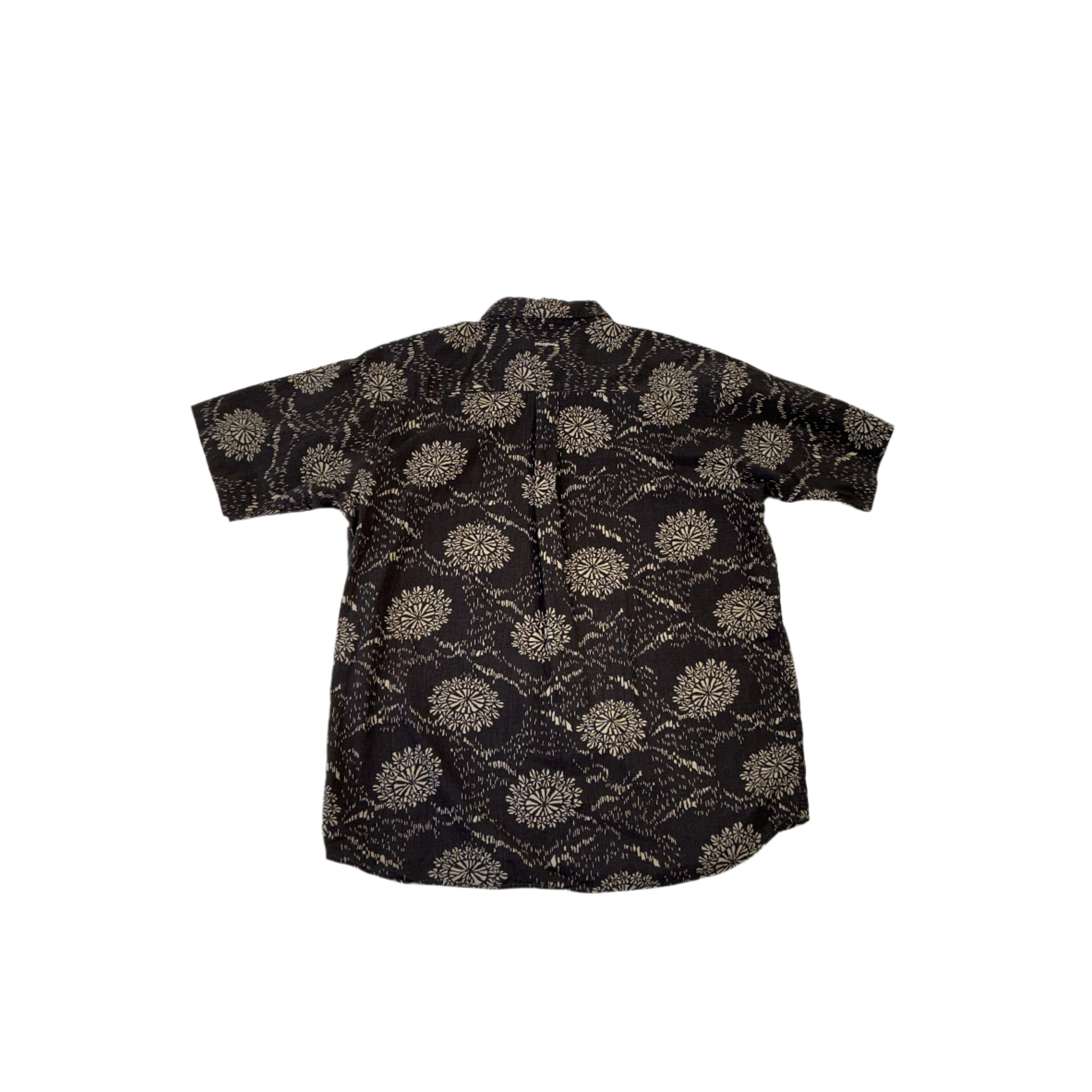 Patagonia Men's Organic Cotton Short Sleeve Shirt Large Purple USED