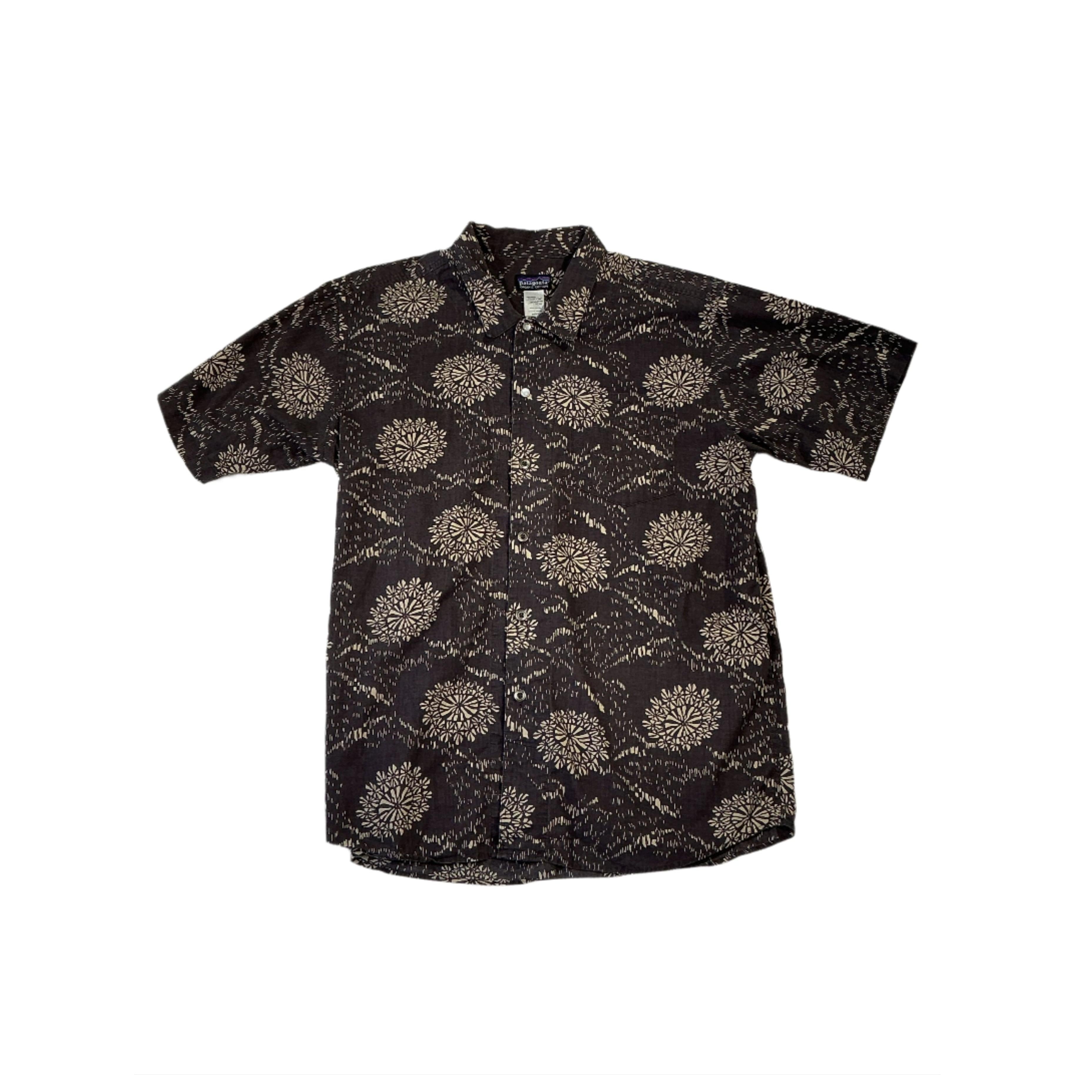 Patagonia Men's Organic Cotton Short Sleeve Shirt Large Purple USED