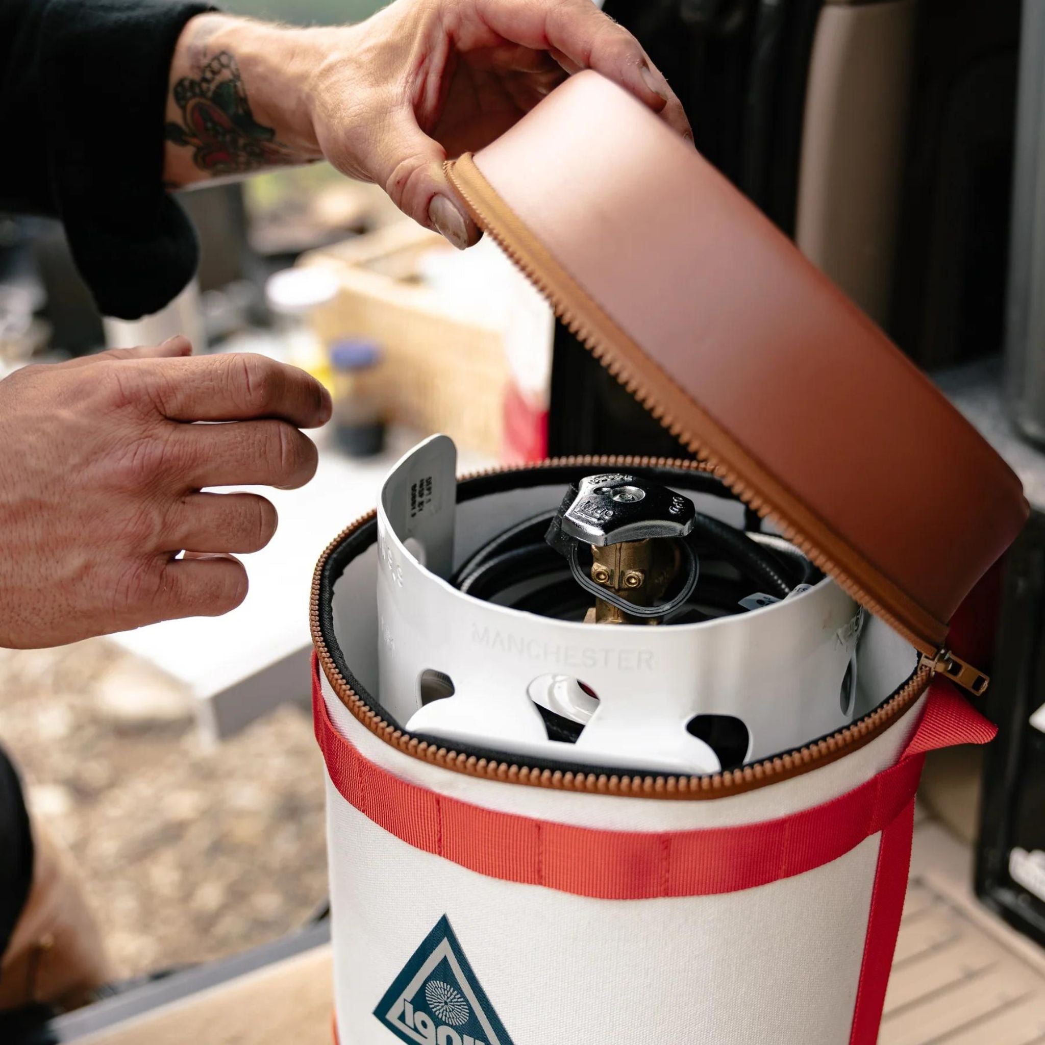 Ignik Refillable Gas Growler Deluxe - FERAL