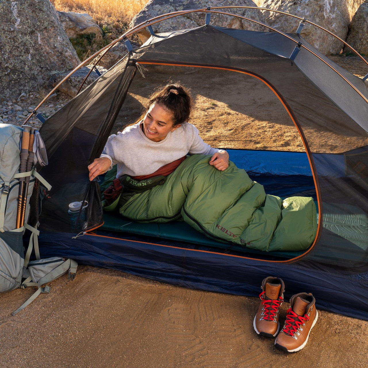 Kelty Cosmic Down 40 Degree Sleeping Bag RH - FERAL