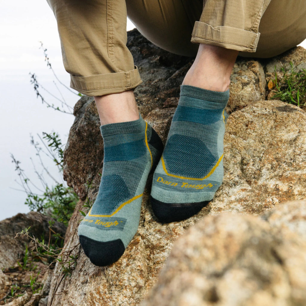 Darn Tough Men's Light Hiker No Show Lightweight with Cushion Socks