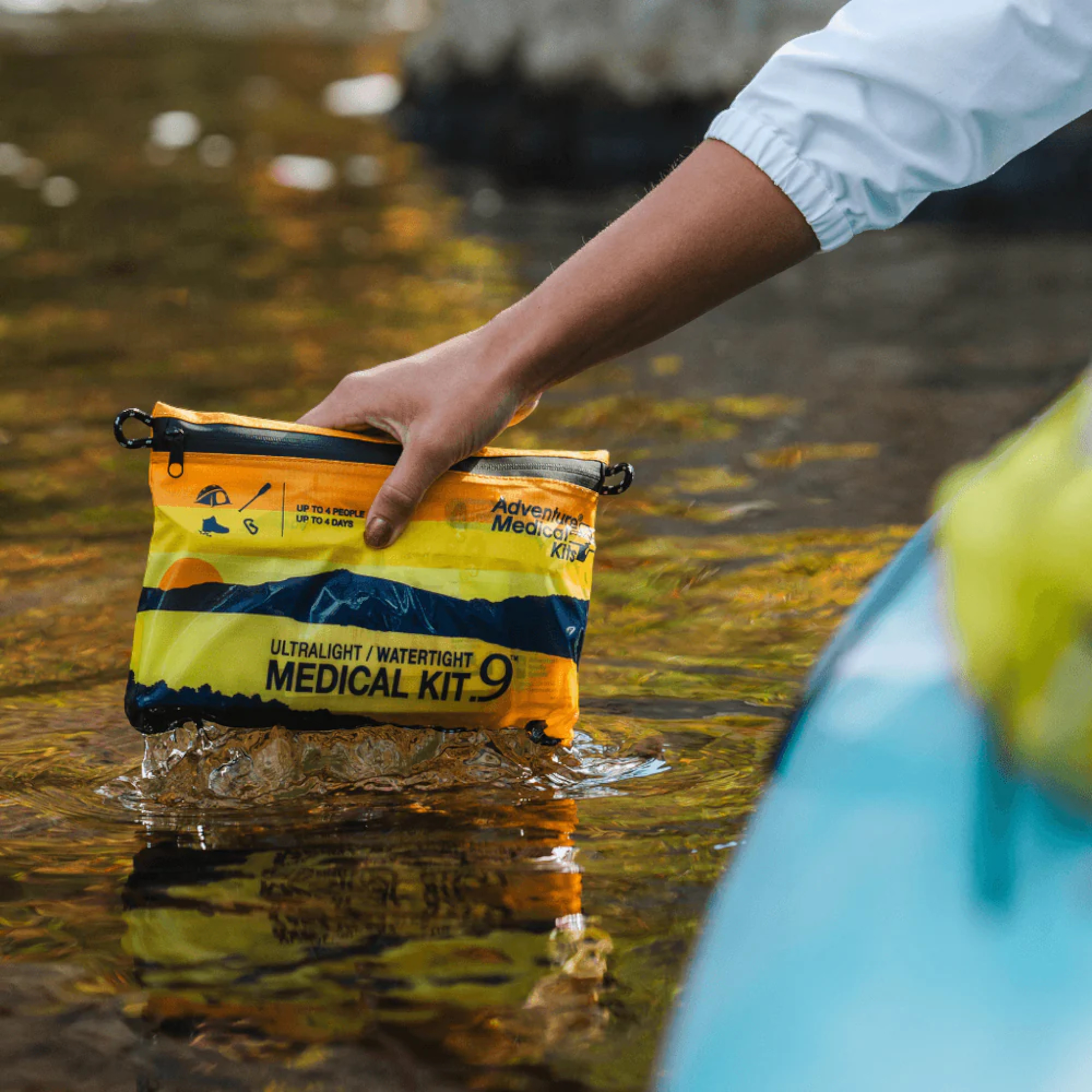 Adventure Medical Kits Ultralight & Watertight .9 First Aid Kit - FERAL