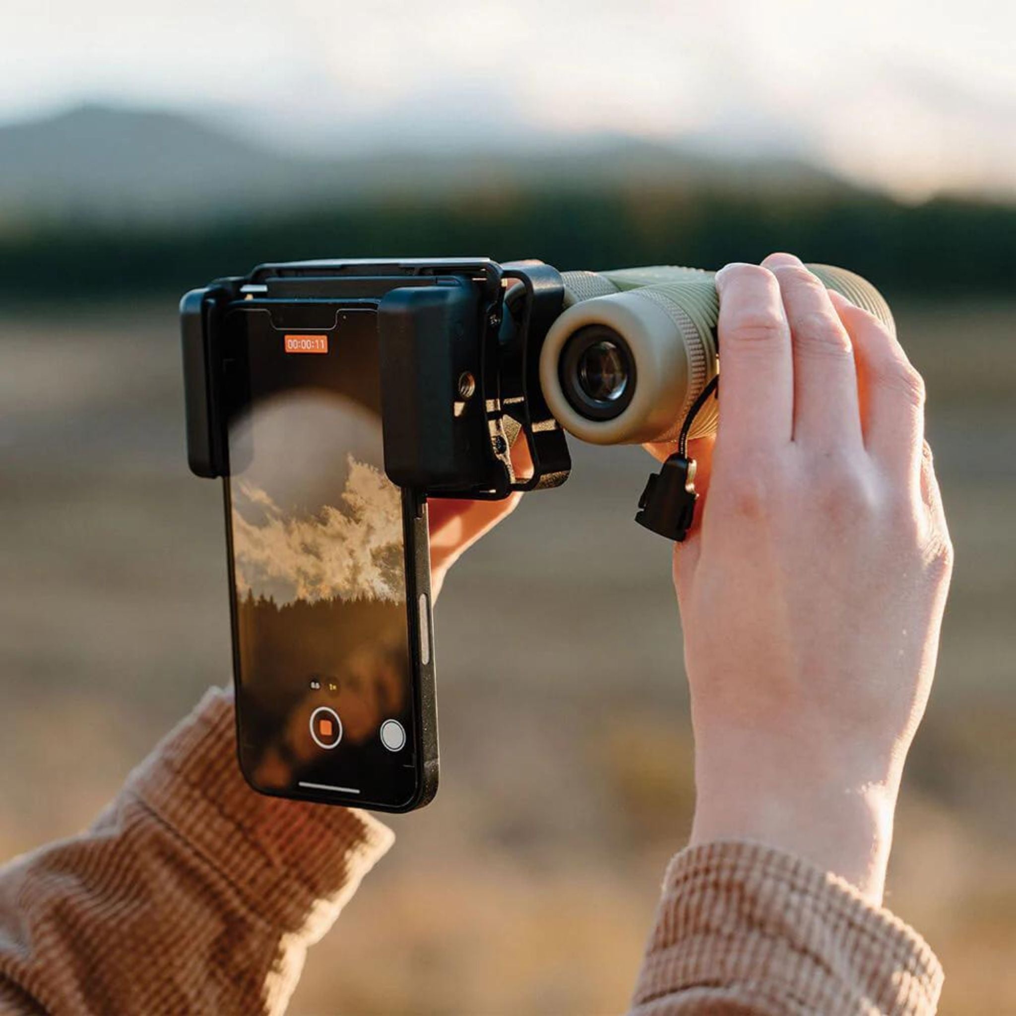 Nocs Photo Rig Smartphone Adapter for Binoculars - FERAL