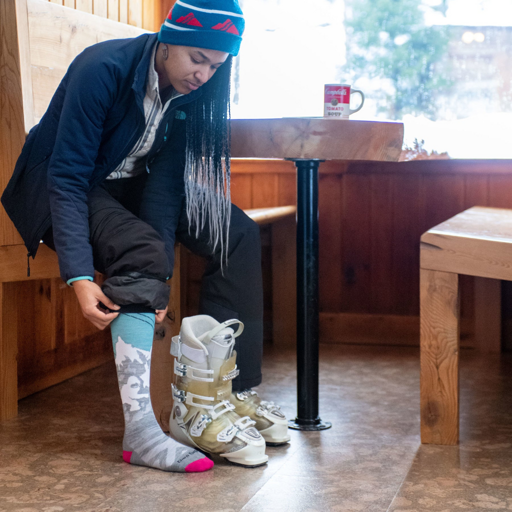 Darn Tough Women's Yeti Over-the-Calf Midweight with Cushion Ski Socks - FERAL