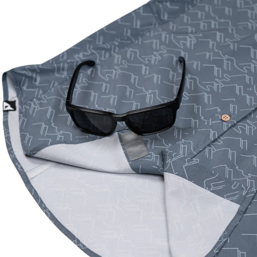 Belong Designs Men's Vista Stretch Button Down