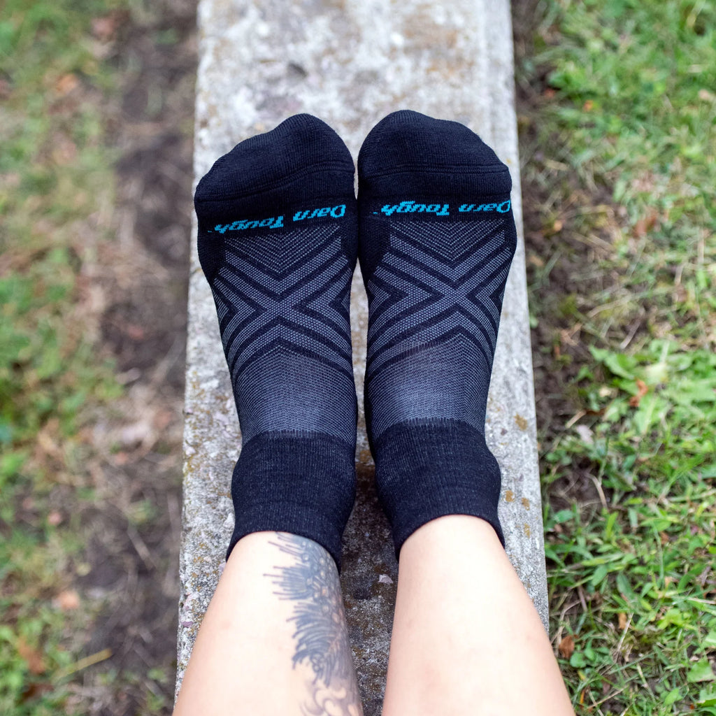 Darn Tough Women's Quarter Ultra Lightweight No Cushion Running Socks - FERAL