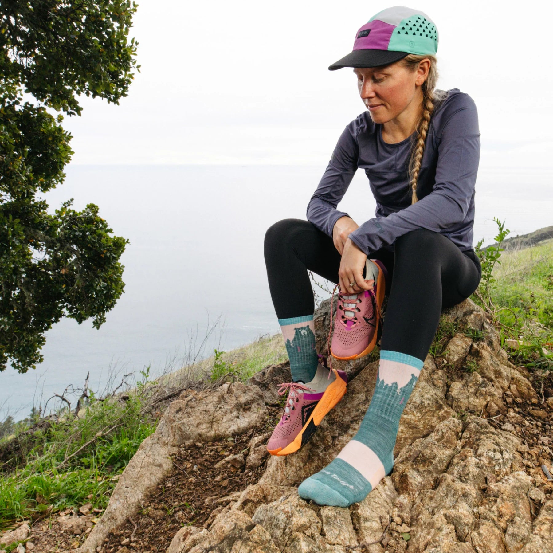 Darn Tough Women's Bear Town Micro Crew Lightweight with Cushion Socks - FERAL