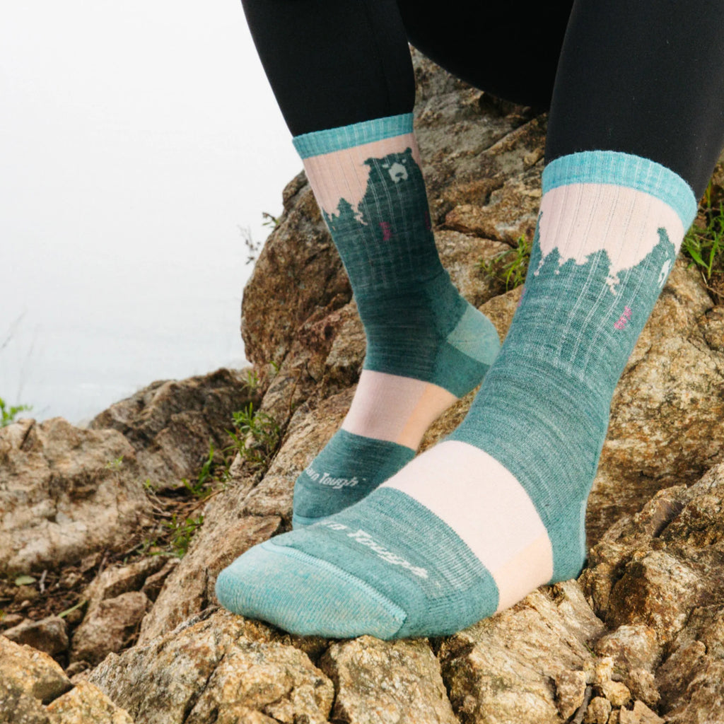 Darn Tough Women's Bear Town Micro Crew Lightweight with Cushion Socks - FERAL