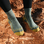 Darn Tough Women's Hiker Quarter Midweight With Cushion Hiking Socks