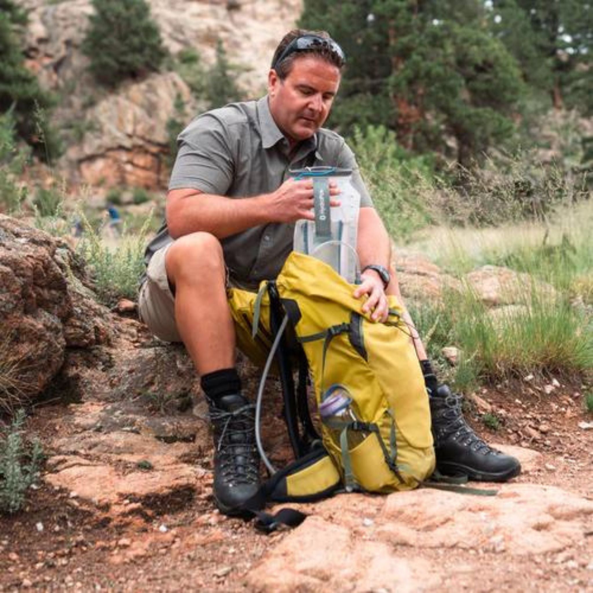 HydraPak Contour Hydration Reservoir - FERAL