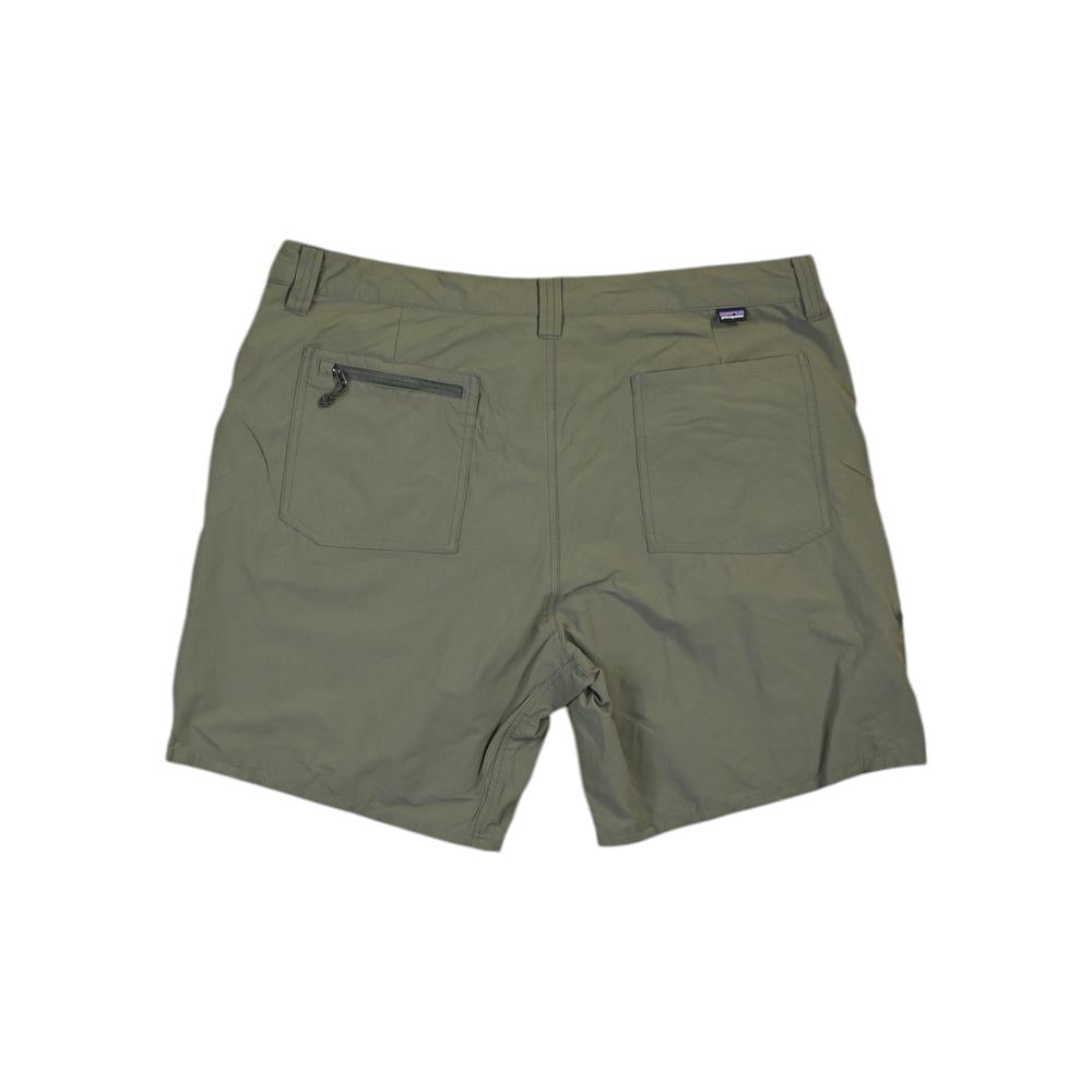 Patagonia Men's Quandary 8" Shorts Green 40 Used - FERAL
