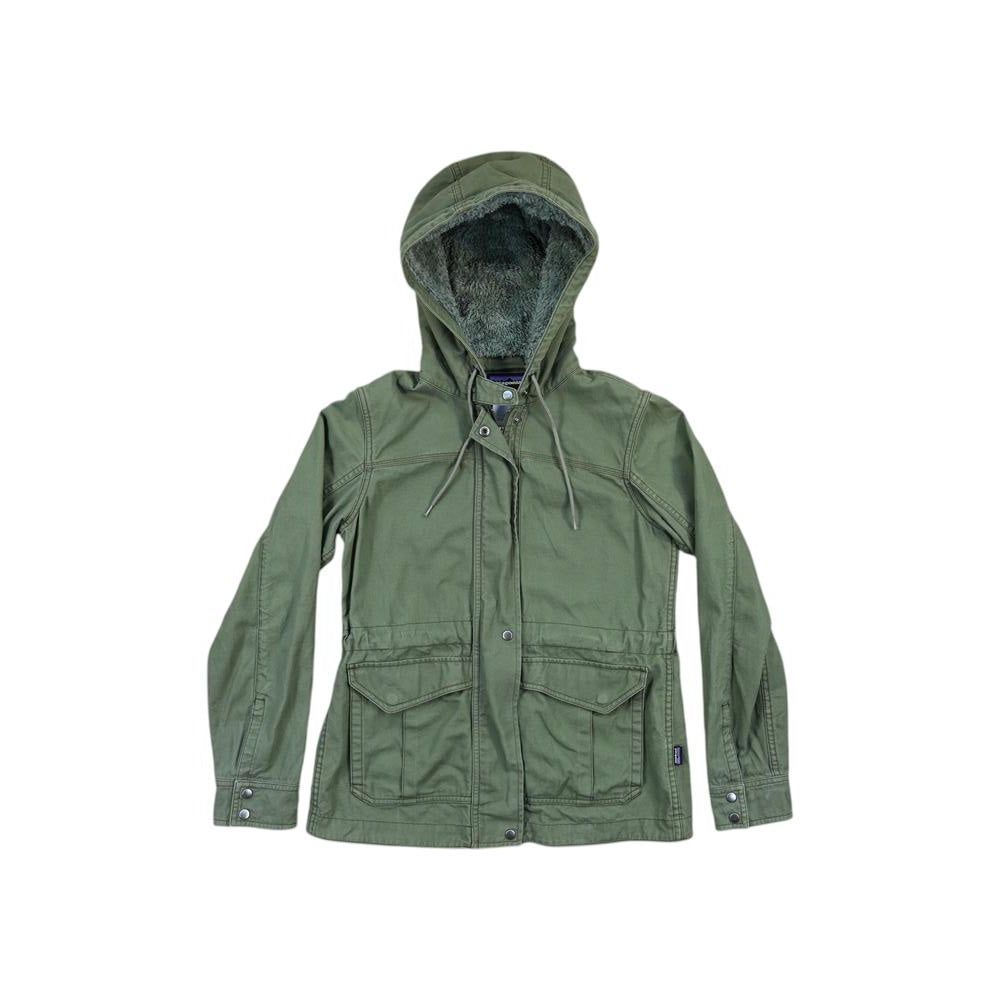 Green jacket by Patagonia with a fur-lined hood, four front pockets, and buttoned cuffs.