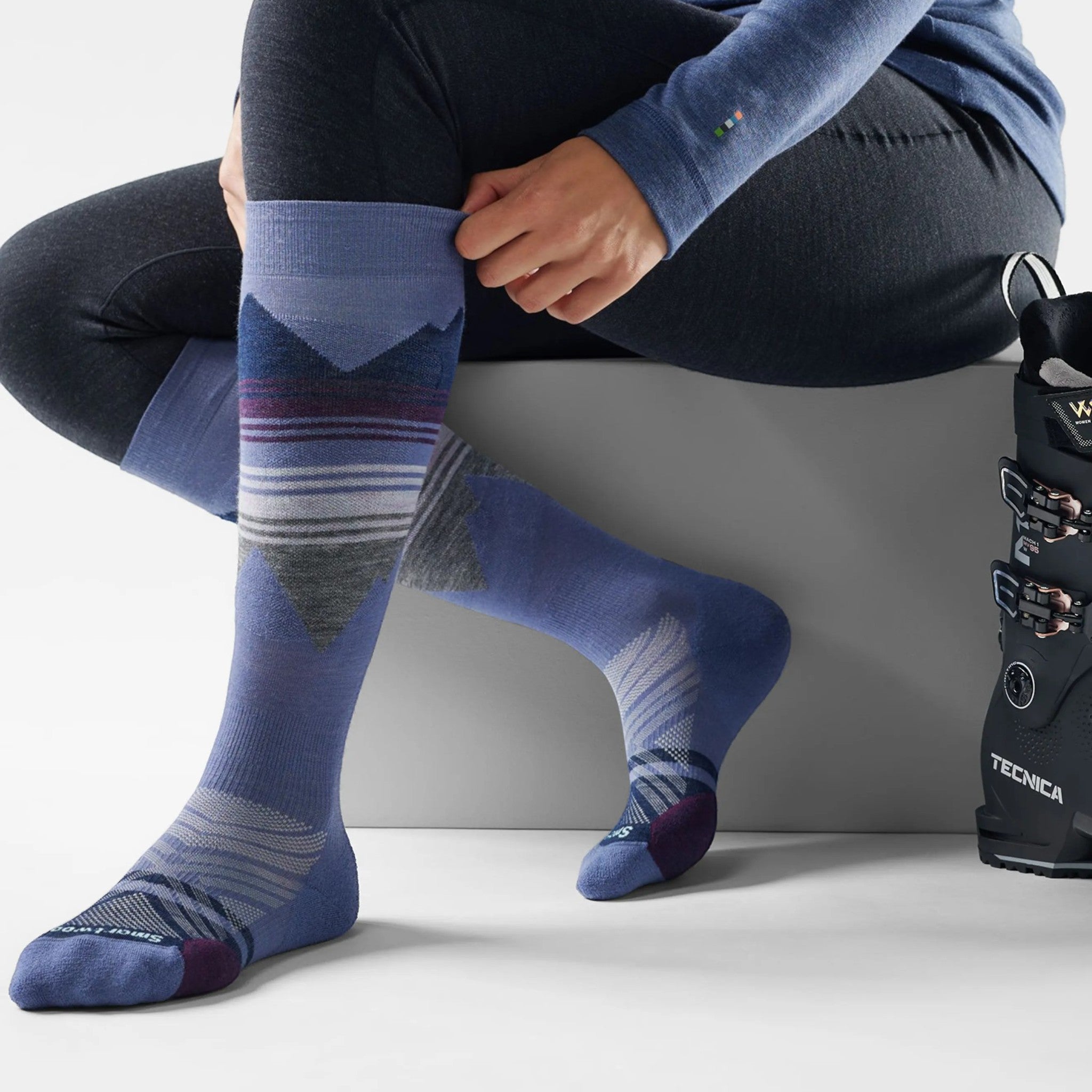 Smartwool Women's Ski Targeted Cushion Pattern Over The Calf Socks